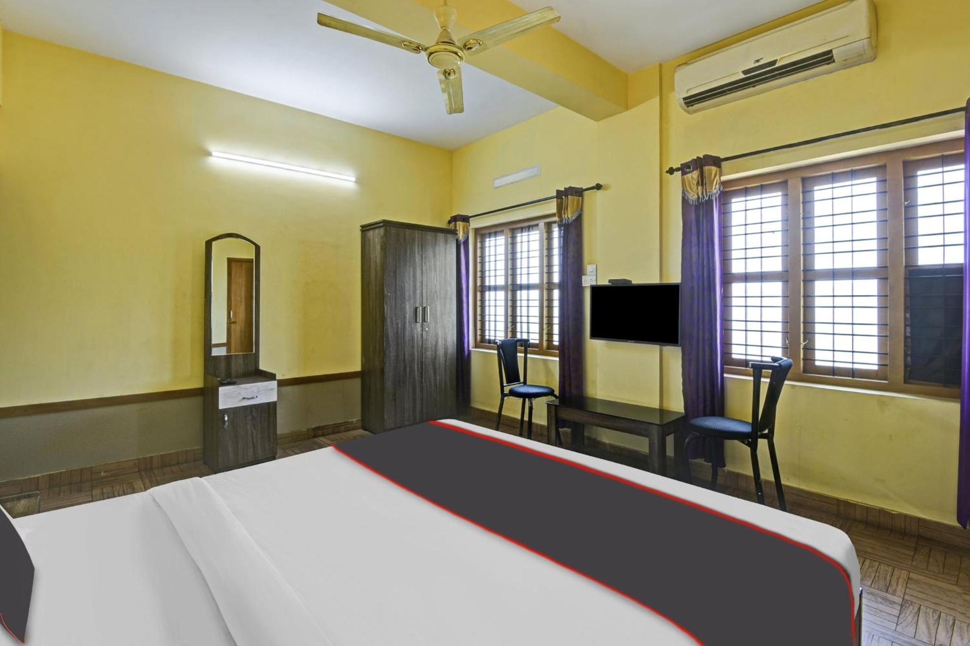 Collection O Express Suites Kakkayam Exterior foto